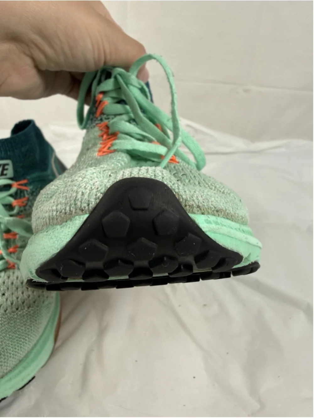 Nike LunarEpic Flyknit H2O Repel Shield Green Running Shoes 849665-300 Women 7